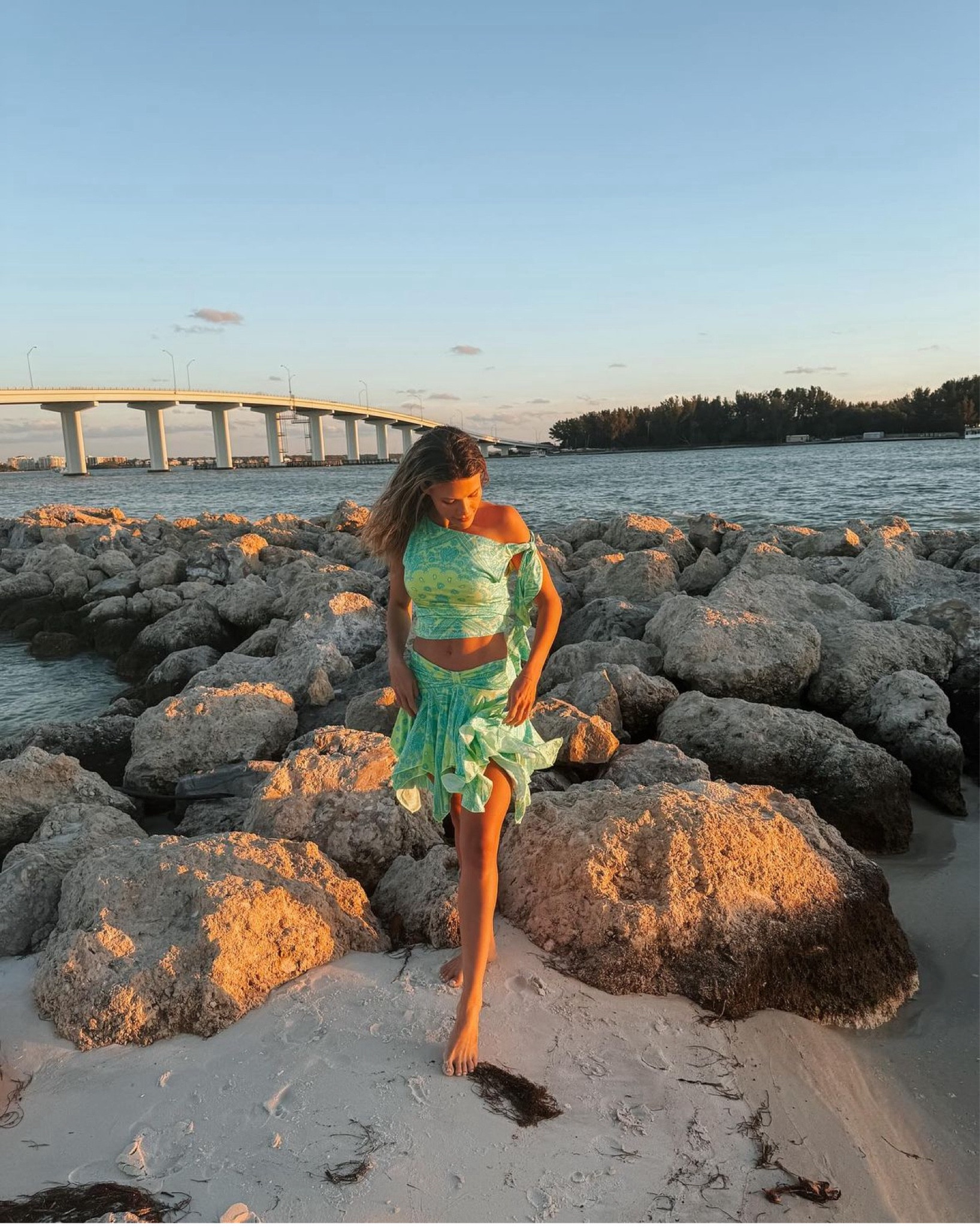 This set is Revolve! So comfortable and perfect for a beach vacation 🌴 

beach l beach outfit l dinner outfitt