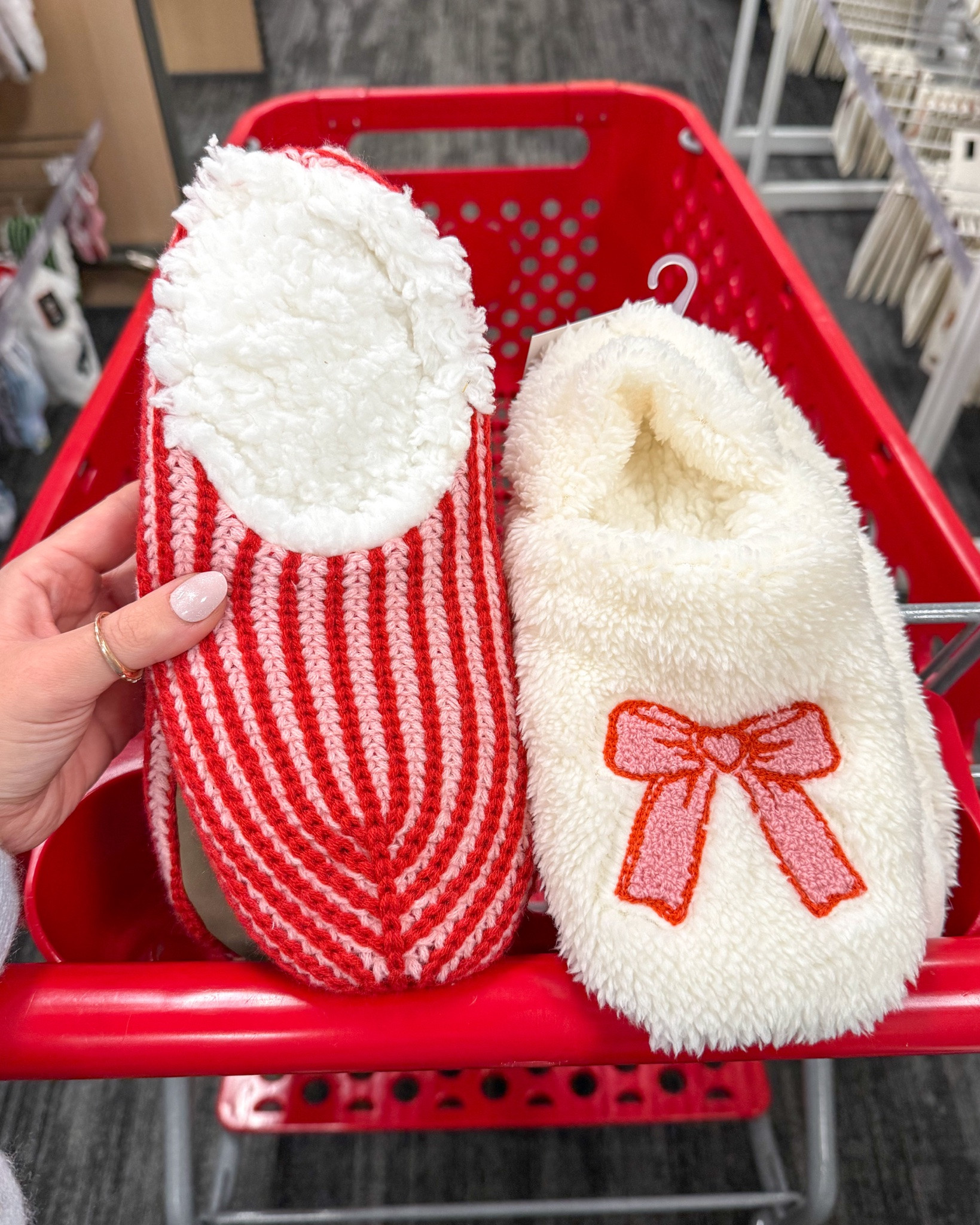 New slipper socks 🎀

#LTKgrwm #LTKmorningroutine #LTKSeasonal