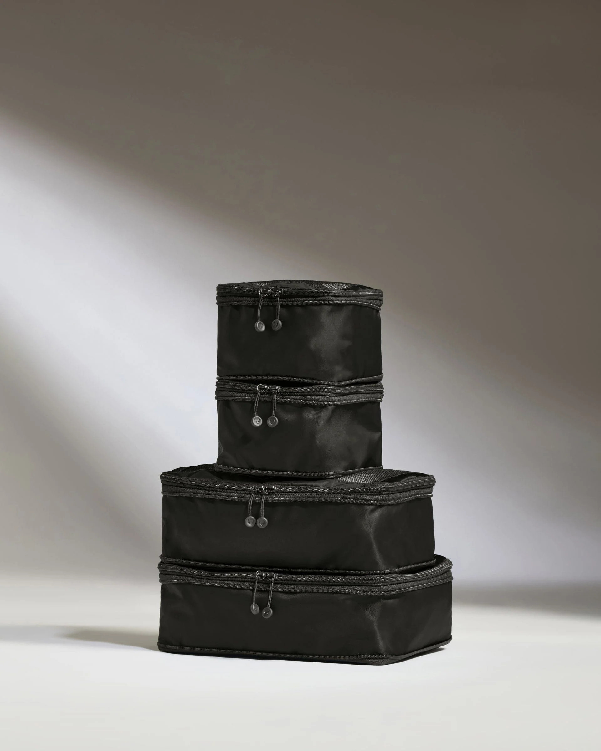 Packing Cubes in Black Set of 4 » Travel Accessories » Packing Organiser | Antler UK