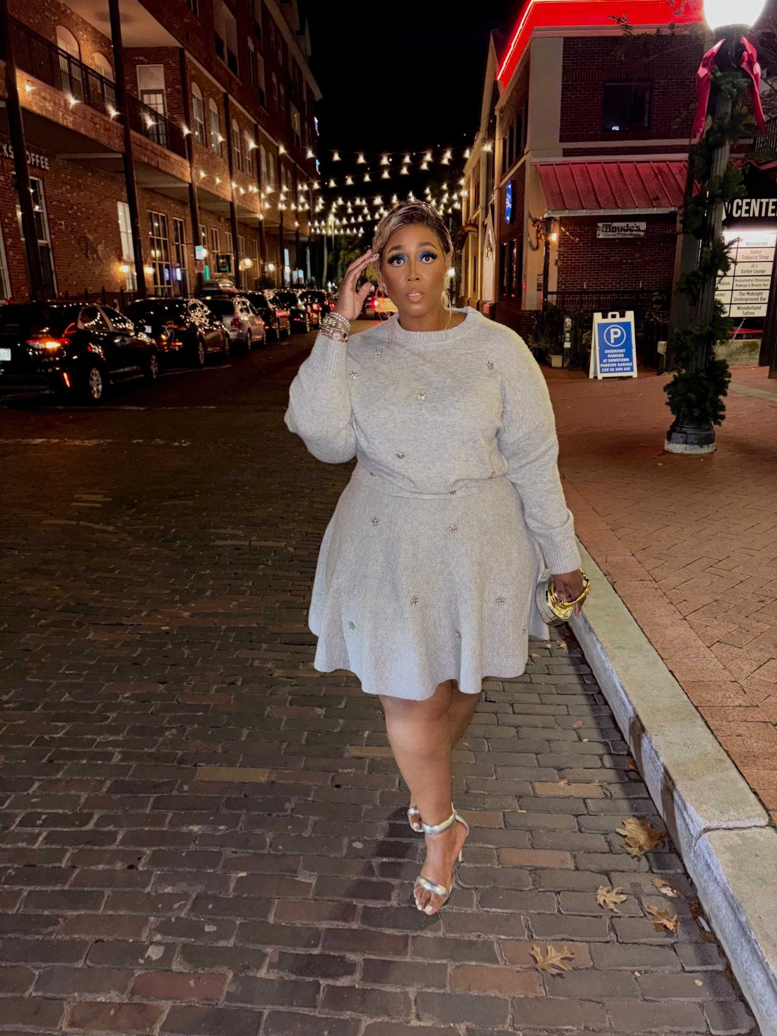 Cute sweater skirt outfit! Walmart yet again gives us curvy girls some amazing options! 

#LTKFindsUnder100 #LTKBeauty #LTKPlusSize