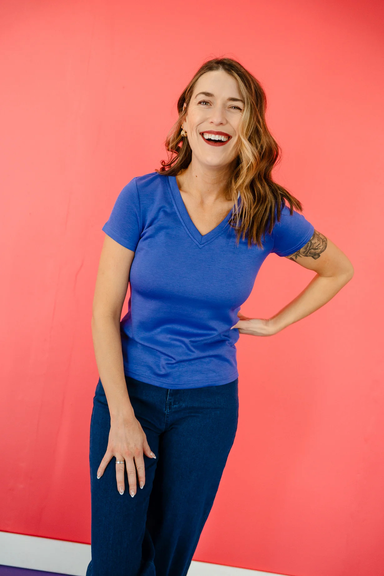 [Ellevate Basics]  The Essential V-Neck Breeze Tee | MyEllement Boutique