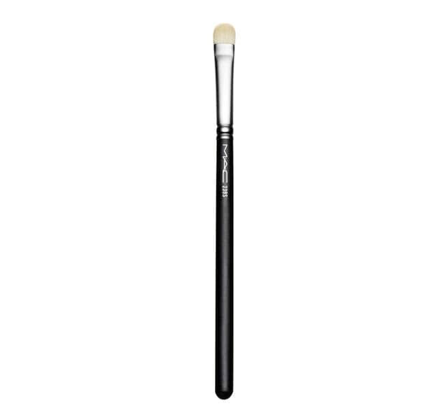 M∙A∙C 239S Eye Shader Brush | M∙A∙C Cosmetics – Official Site | MAC Cosmetics - Officia... | MAC Cosmetics (US)