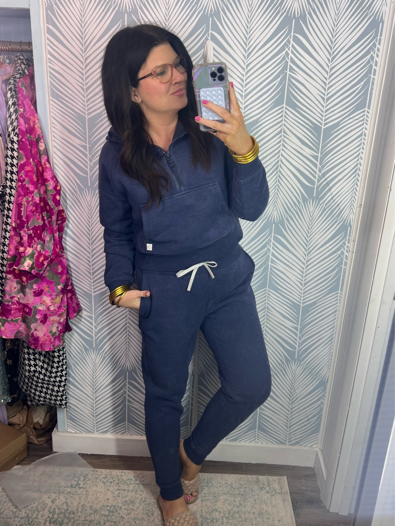 Mom mode uniform 

I sized down bc I heard these ran large