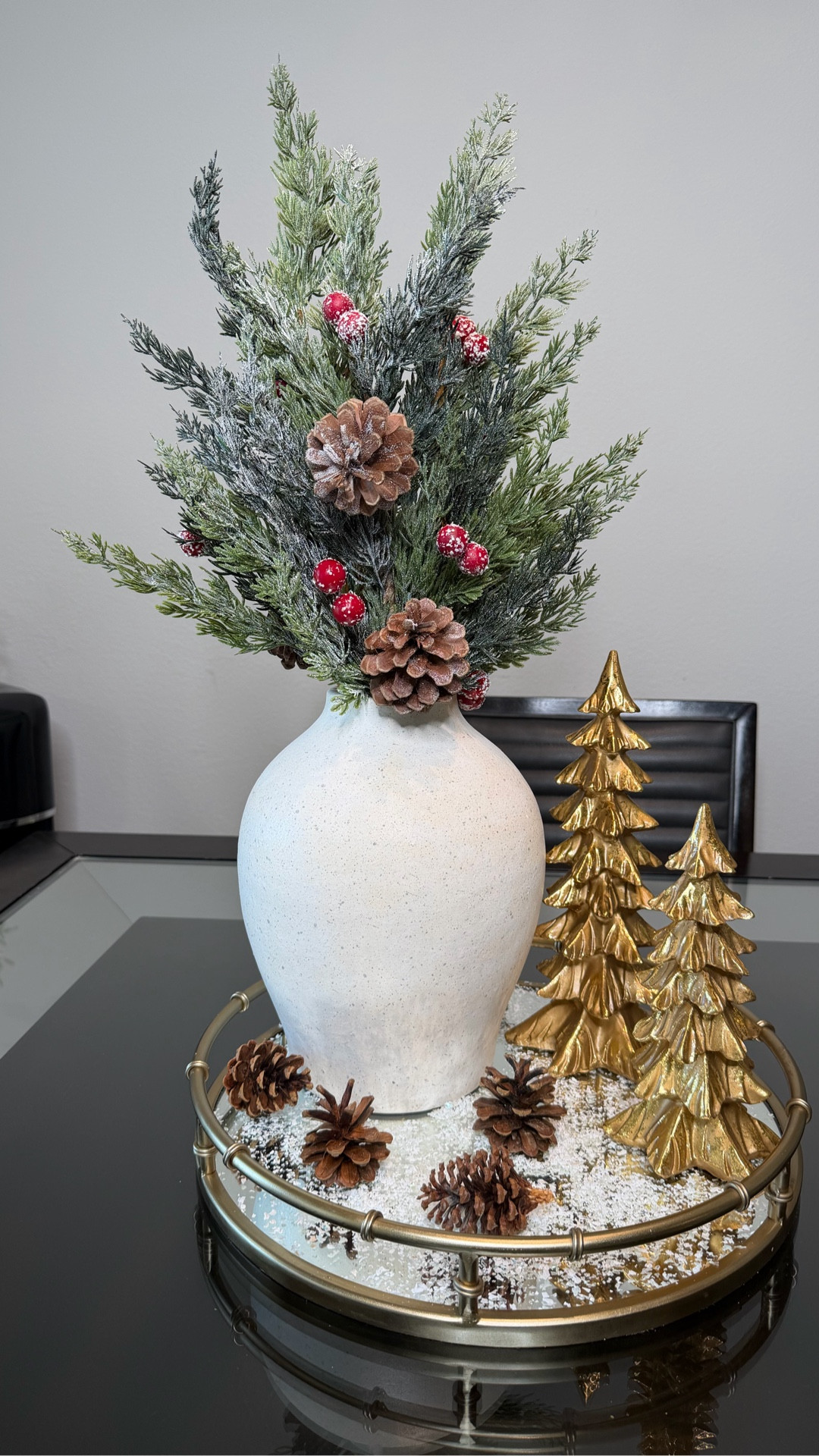 Bringing all the Christmas vibes to my home 🎄

#LTKmomlife #LTKSeasonal #LTKHome