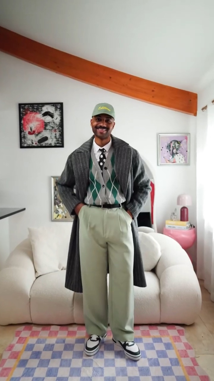 Reminder: you can mix smart + street.
There are no rules.

Smart or street, what’s more your vibe?

#Streetstyle #PreppyStyle #pinterestinspired #smartcasual #londonfashionblogger