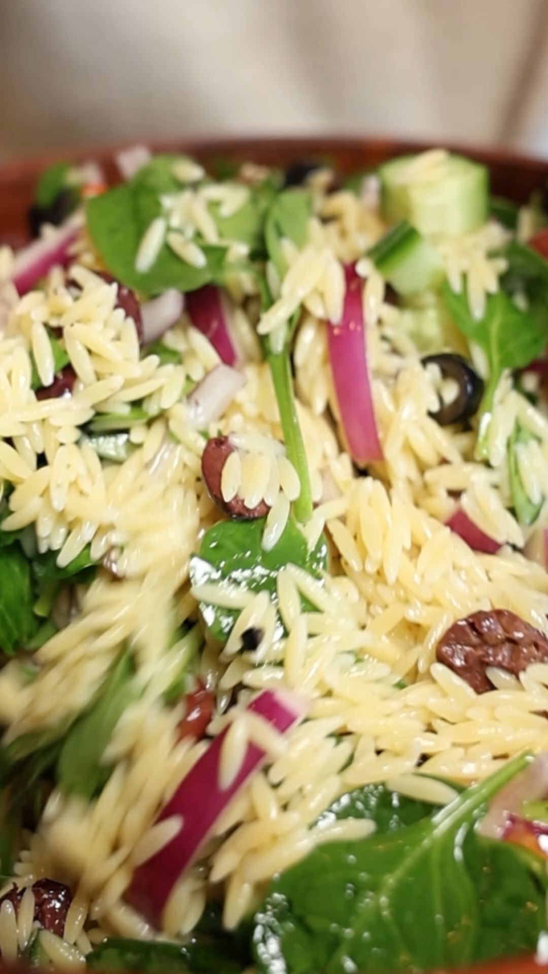 One of my absolute FAVORITE healthy salads 

#recipes
#easyrecipes 