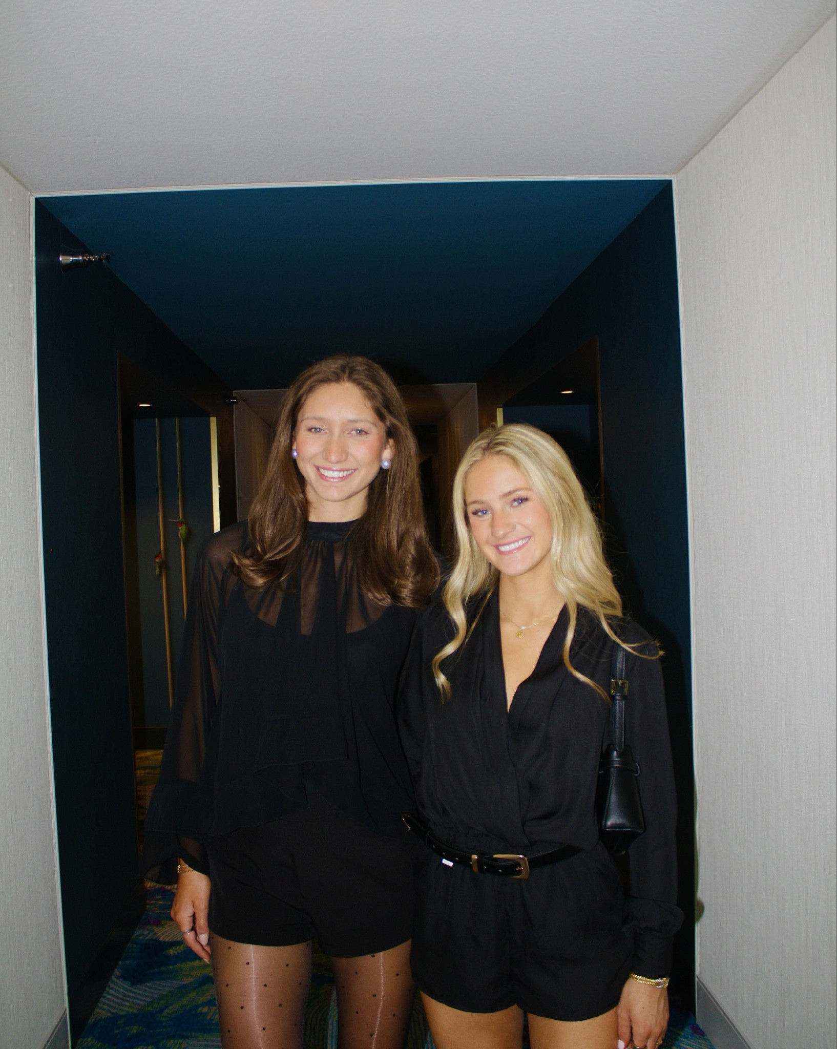 Disco Lines outfit!!

#LTKootd #LTKFindsUnder50 #LTKTall