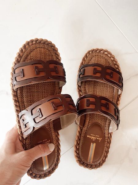 Sam Edelman sandals 37% off- best price I’ve seen 😍

#LTKShoeCrush #LTKFindsUnder100 #LTKSaleAlert