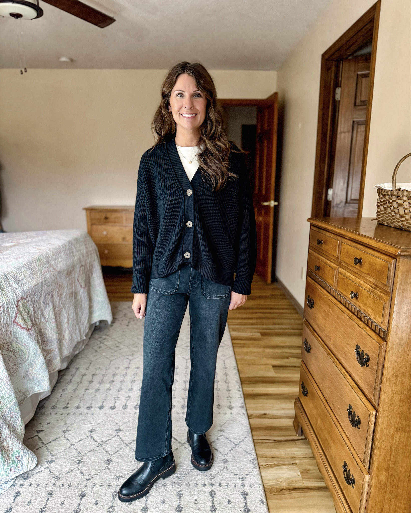 One pair of pants, 2 outfits:

Outfit 1: Wearing size xs in my cardigan, small in my tee, and 24 with a 26” inseam in my jeans (faded black). My Chelsea boots are super comfy and are a size 6.5. I like to size up in boots. 

Outfit 2: Wearing size small in my tee, xs in my half zip, 24 in 26” inseam in my jeans, and my true size 6 in my clogs.

#LTKPetite #LTKootd #LTKgrwm