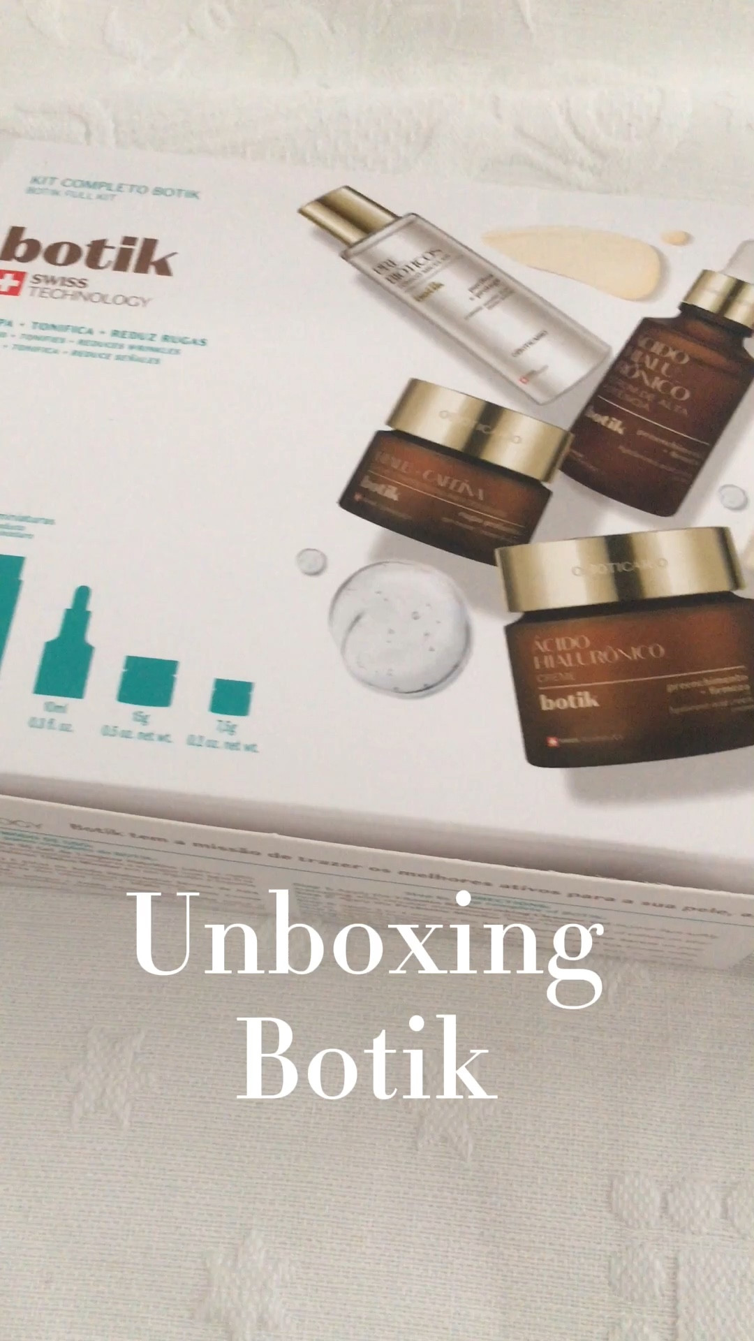 Unboxing do Kit Completo Botik @oboticario
Os melhores ativos para sua pele, atrelados à avançada tecnologia Suíça 🧖🏽‍♀️

#skincare #cuidadoscomapele #dicasdebeleza #botik #oboticario #cuidadosdiarios

#LTKbeauty #LTKbrasil #LTKVideo