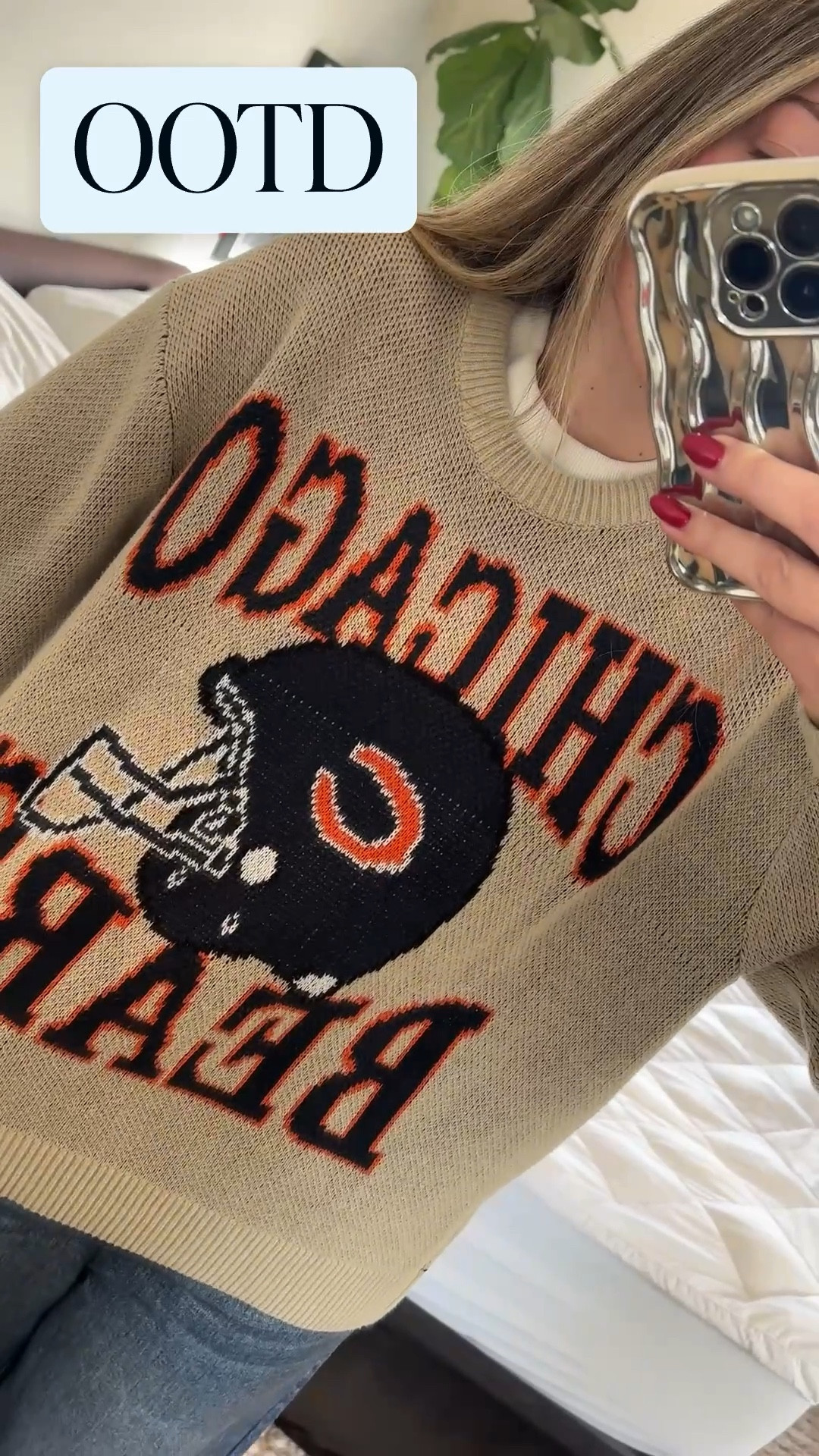 Playoffs baby! 🏈🐻⬇️💙🧡

My favorite NFL Sweater is 50% off!! $50. Sadly I think the Chicago Bears version is sold out online, but check your local store if you’re in the area!

#LTKFindsUnder50 #LTKSeasonal #LTKootd