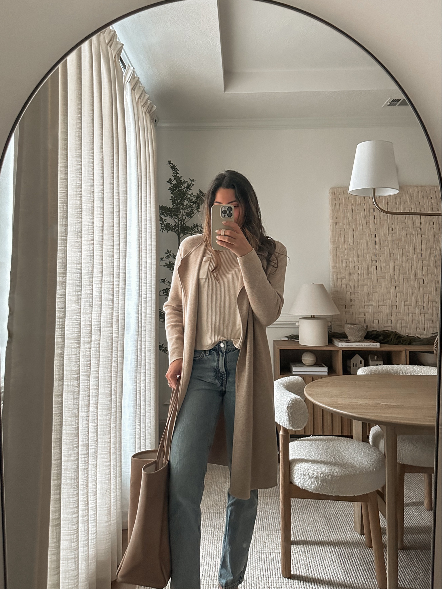 Neutral long cardigan styling
Jeans :/ bag/ women’s bags / aesthetic outfits / neutral outfits / sweaters 

#LTKbeauty #LTKworkwear #LTKitbag