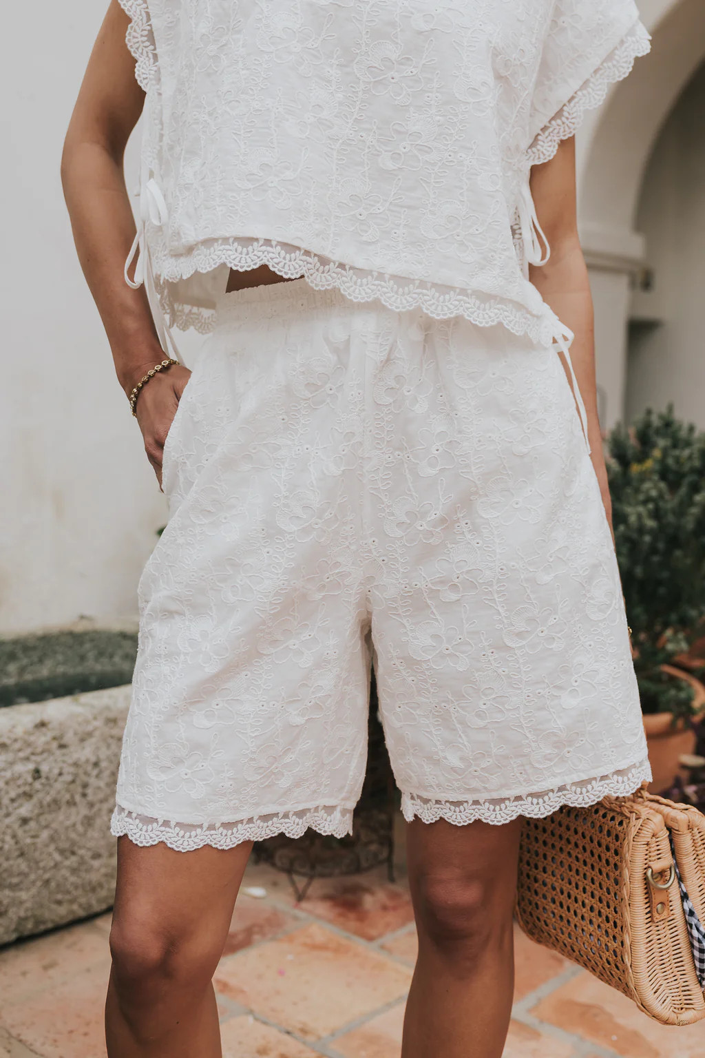 Klara Floral Embroidered Shorts | Böhme US