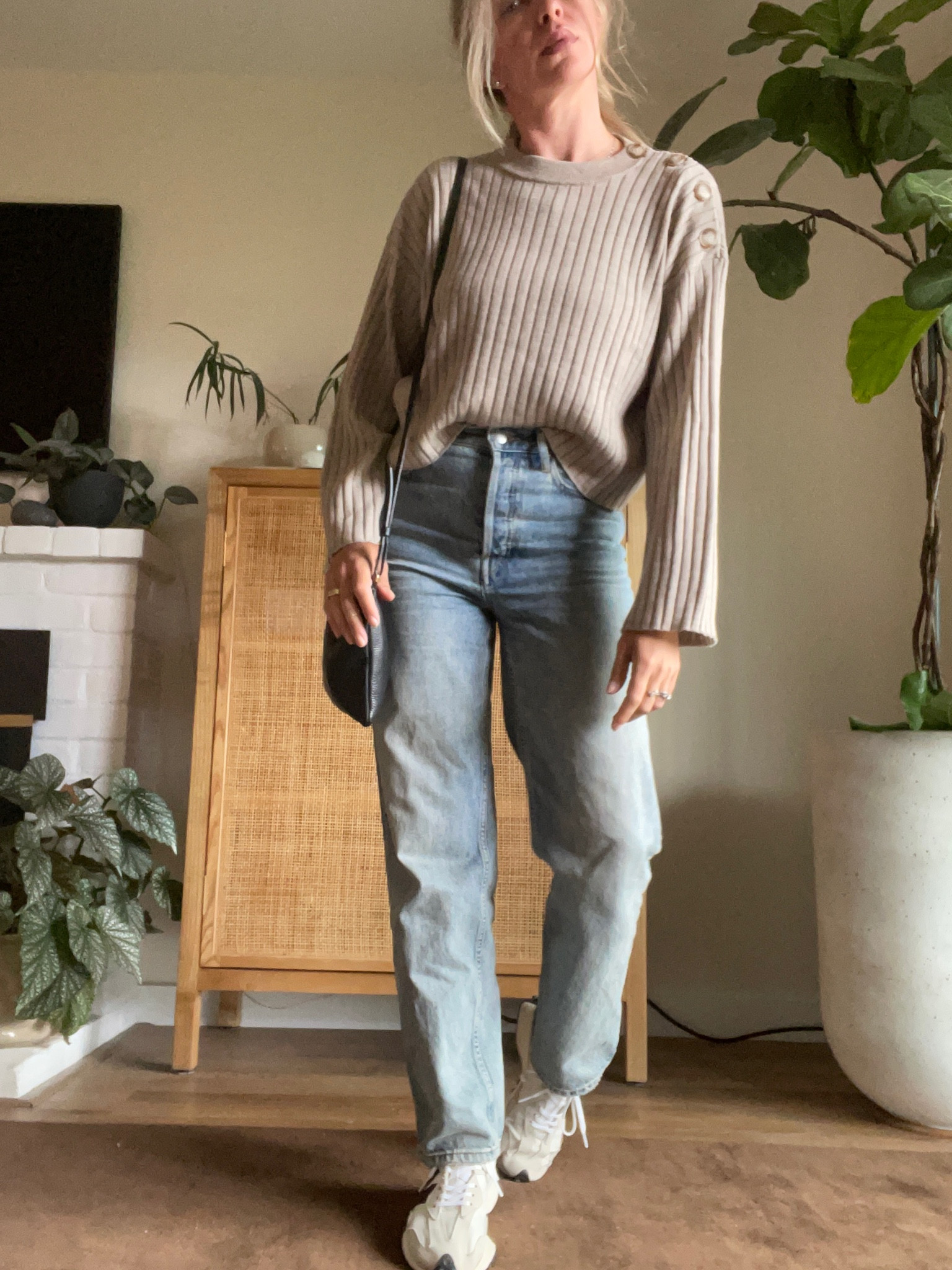 White sneakers never let me down. 😅

#LTKfindsunder100 #LTKshoecrush #LTKstyletip