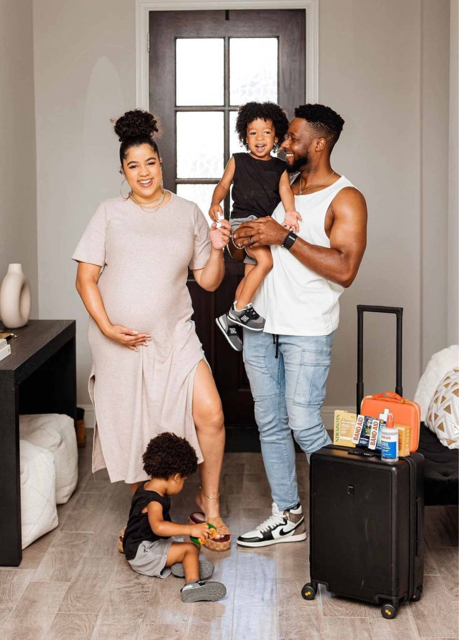 Neutral bump friendly t-shirt dress! So comfortable for the bump and easy to throw on. 

#LTKbump #LTKbaby #LTKstyletip