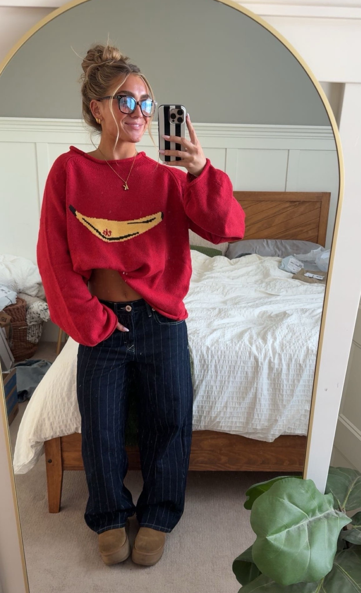 sweater is called to surf!