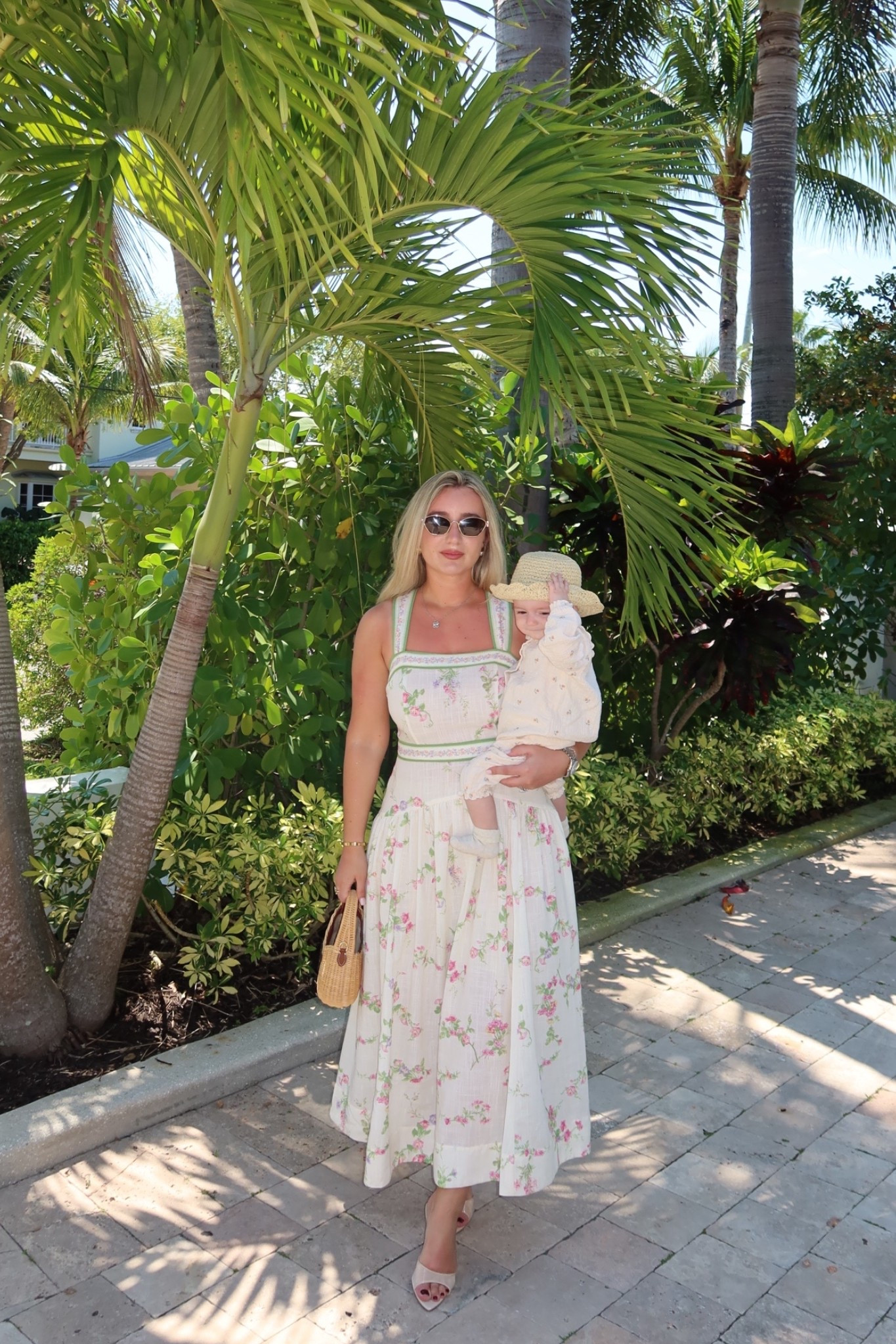 H&M dress

#LTKmomlife #LTKgrwm #LTKootd