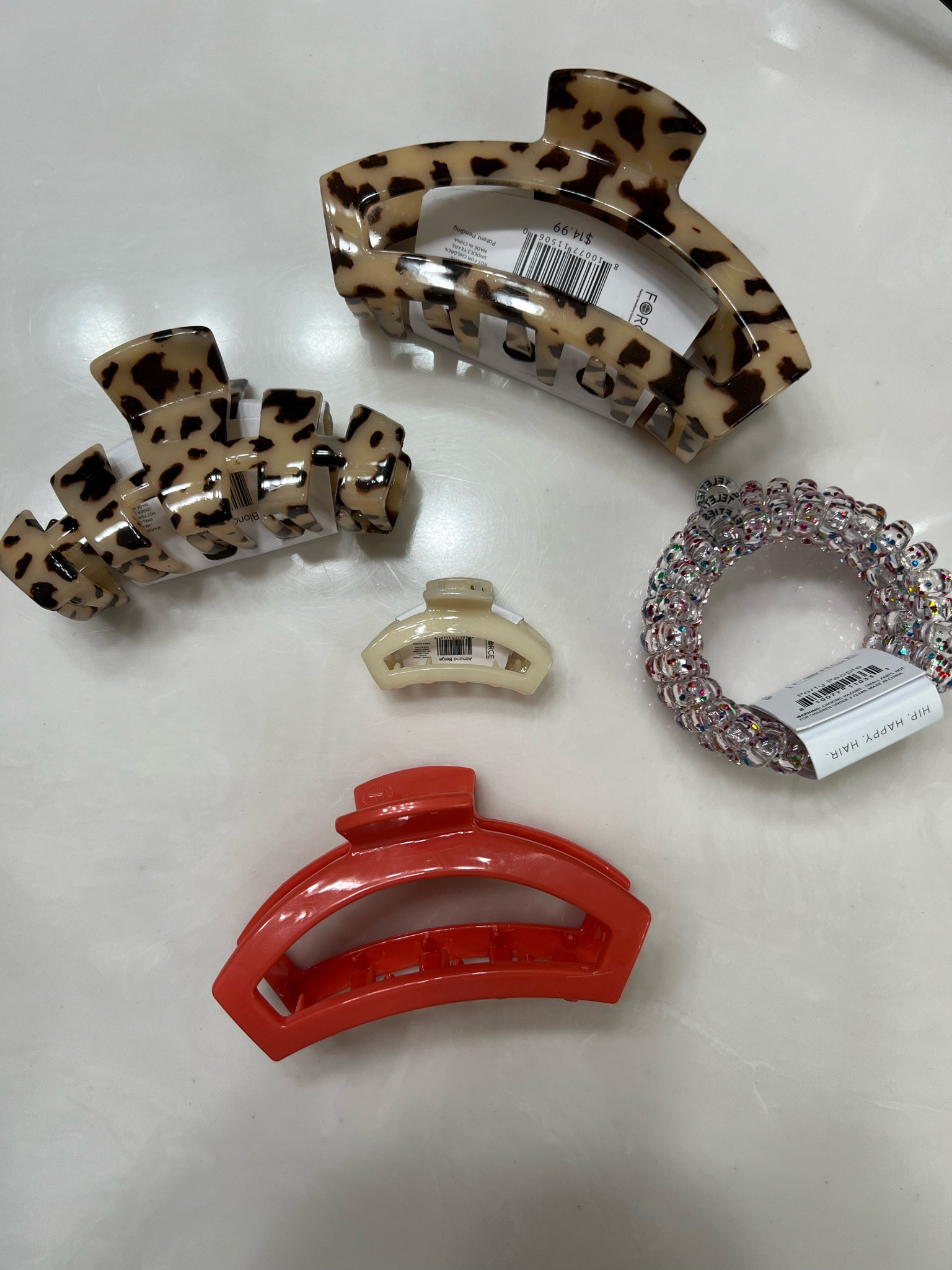 The cutest teleties 

#LTKbeauty #LTKstyletip