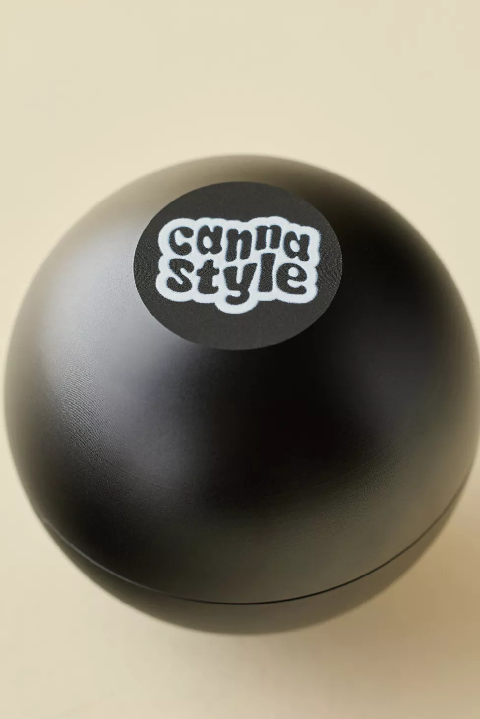 Canna Style 8 Ball Grinder | Urban Outfitters (US and RoW)