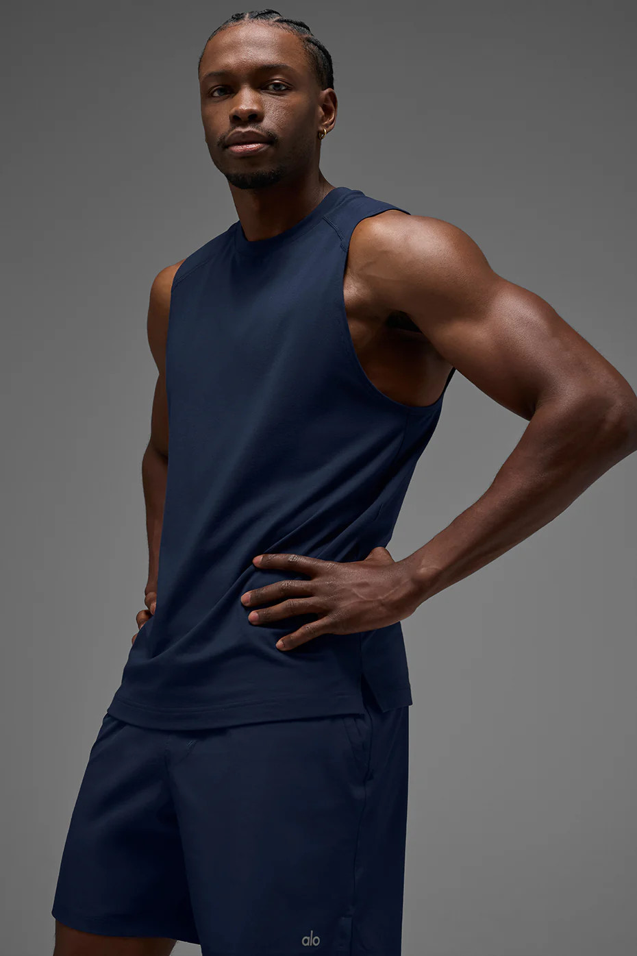 ALO Vapor Muscle Tank Top in Navy Blue, Size: Large | Alo Yoga (US)
