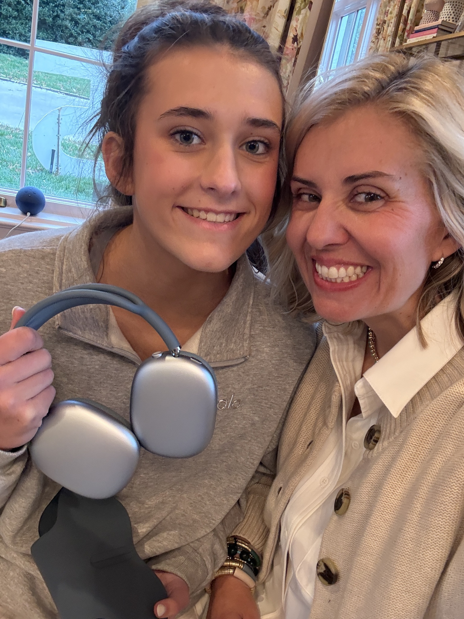 A great gift … 

Graduation? 
Birthday?

Both my girls love theirs for travel or schooll

#LTKKids #LTKGiftGuide #LTKWorkwear