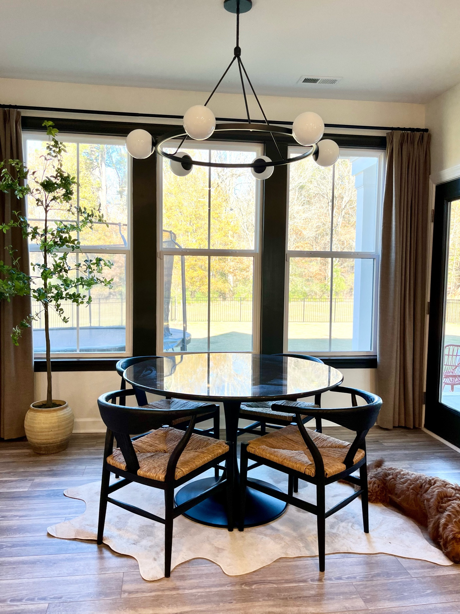 Cassidy’s Breakfast Nook 🖤