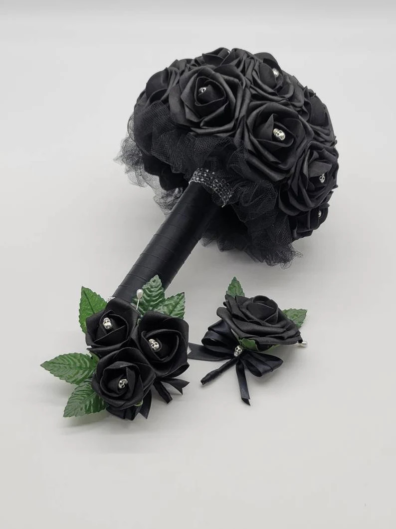 Black Skull Bouquet,black Bouquet, Gothic Bouquet, Bridesmaid Bouquet,toss Bouquet,corsages,bouto... | Etsy (US)
