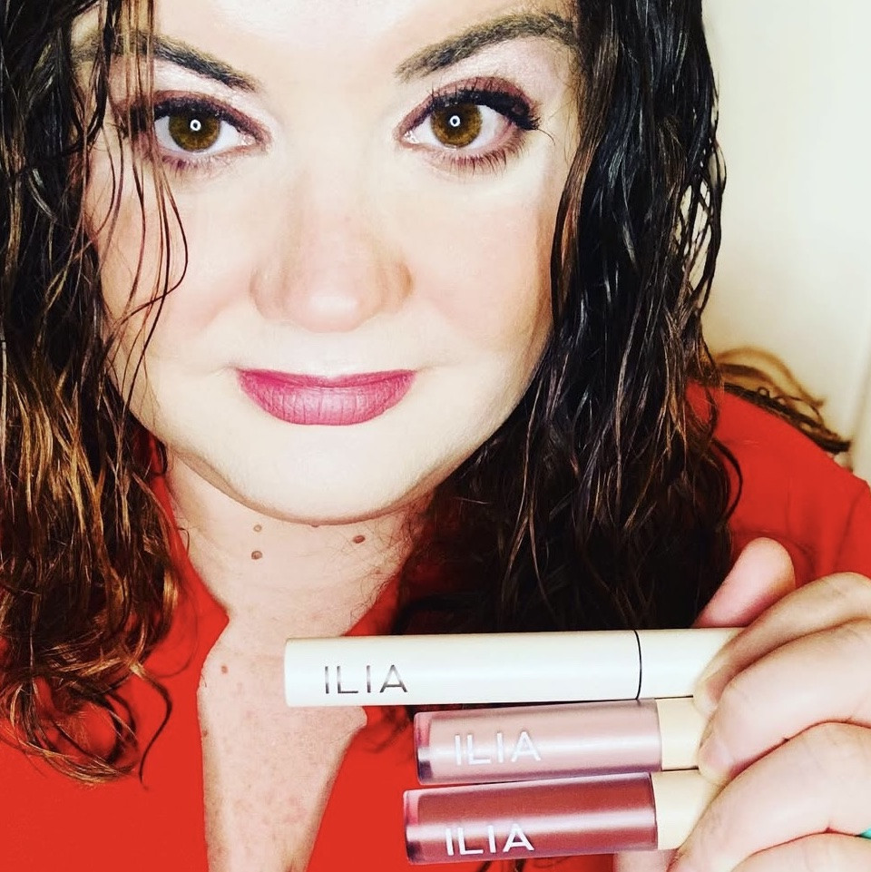 I’ve been reaching for ILIA’s Liquid Powder Eye Tint in Aura nonstop lately! ✨ The lightweight formula blends effortlessly, dries down beautifully, and gives my eyes the prettiest soft shimmer that lasts all day without creasing. It’s perfect for an easy everyday look but can also be built up for a little extra glam.

If you’re shopping @ILIA, I also can’t recommend the shade Baroque enough—it’s another gorgeous staple in my makeup routine. And don’t forget to grab their mascara! It adds beautiful length, volume, and definition while still feeling lightweight on the lashes. These have become some of my favorite everyday makeup essentials.

#ILIABeauty #CleanBeauty #EyeMakeup #MakeupFavorites #EverydayMakeup

#LTKBeauty #LTKselfcare #LTKstorytime