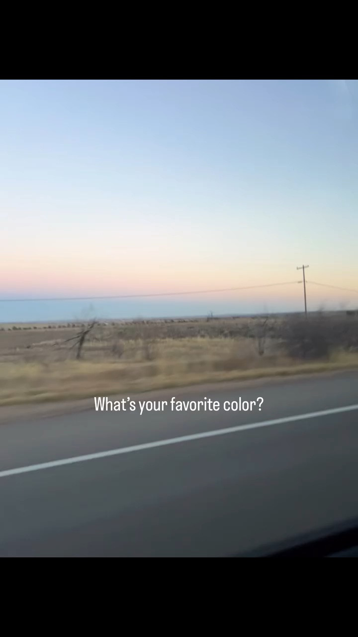 There’s just something about the color of the Colorado sky

#yourfavoriteinfluencerinthewild #colorado

#LTKOver40 #LTKTall #LTKActive