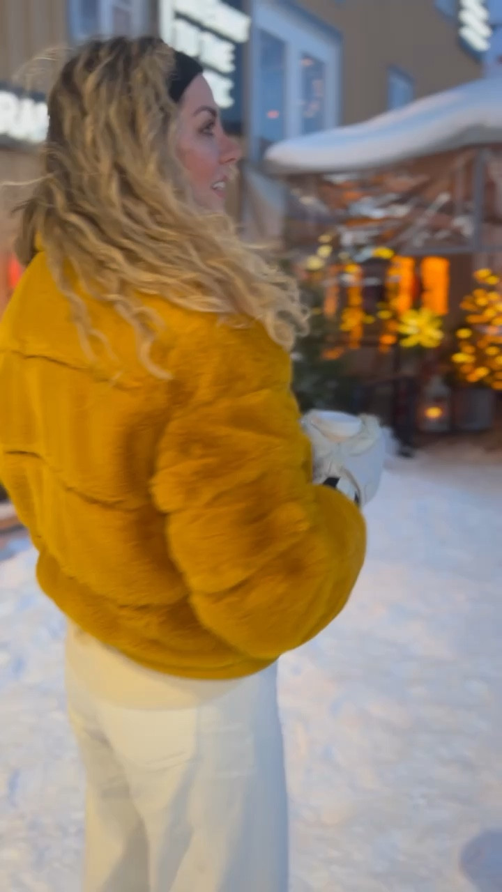Don’t think I could even feel my face at this point and on my millionth hot chocolate of the day! This coat is actually technical skiwear but doubles up just as a jacket and I Love it!!!


#LTKSeasonal #LTKfit #LTKeurope