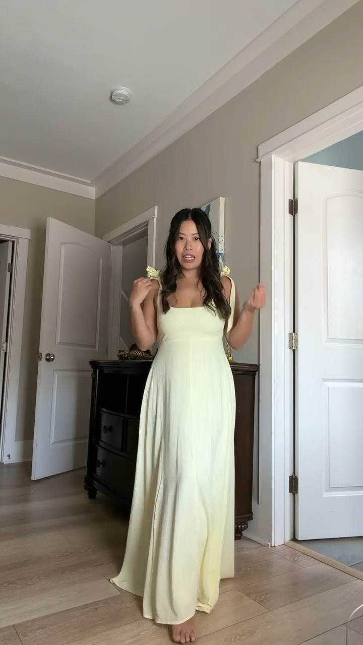 Petal and pup // yellow maxi dress // beach vacation // resort wear // family photos

#LTKootd #LTKPetite