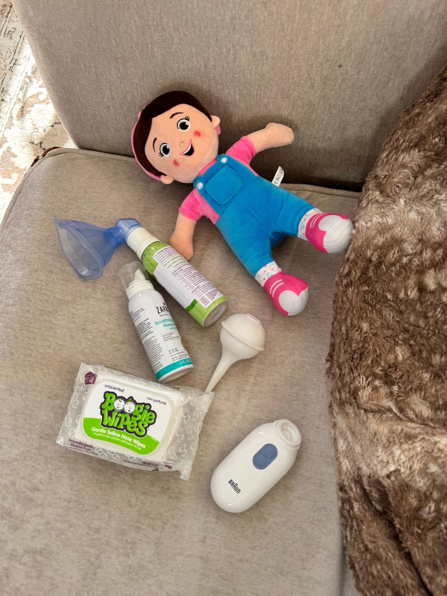 When little ones are under the weather, comfort is key! 💖✨ Here are my must-have essentials that bring relief when baby and toddler are feeling sick. From a soothing humidifier to nasal aspirators and boogie wipes, I’ve got you covered. A little Ms. Rachel doll is the cherry on top for extra cuddles! Check out my go-to list for keeping those sniffles at bay. 🌈 #baby #sickbaby #congestion #fluseason