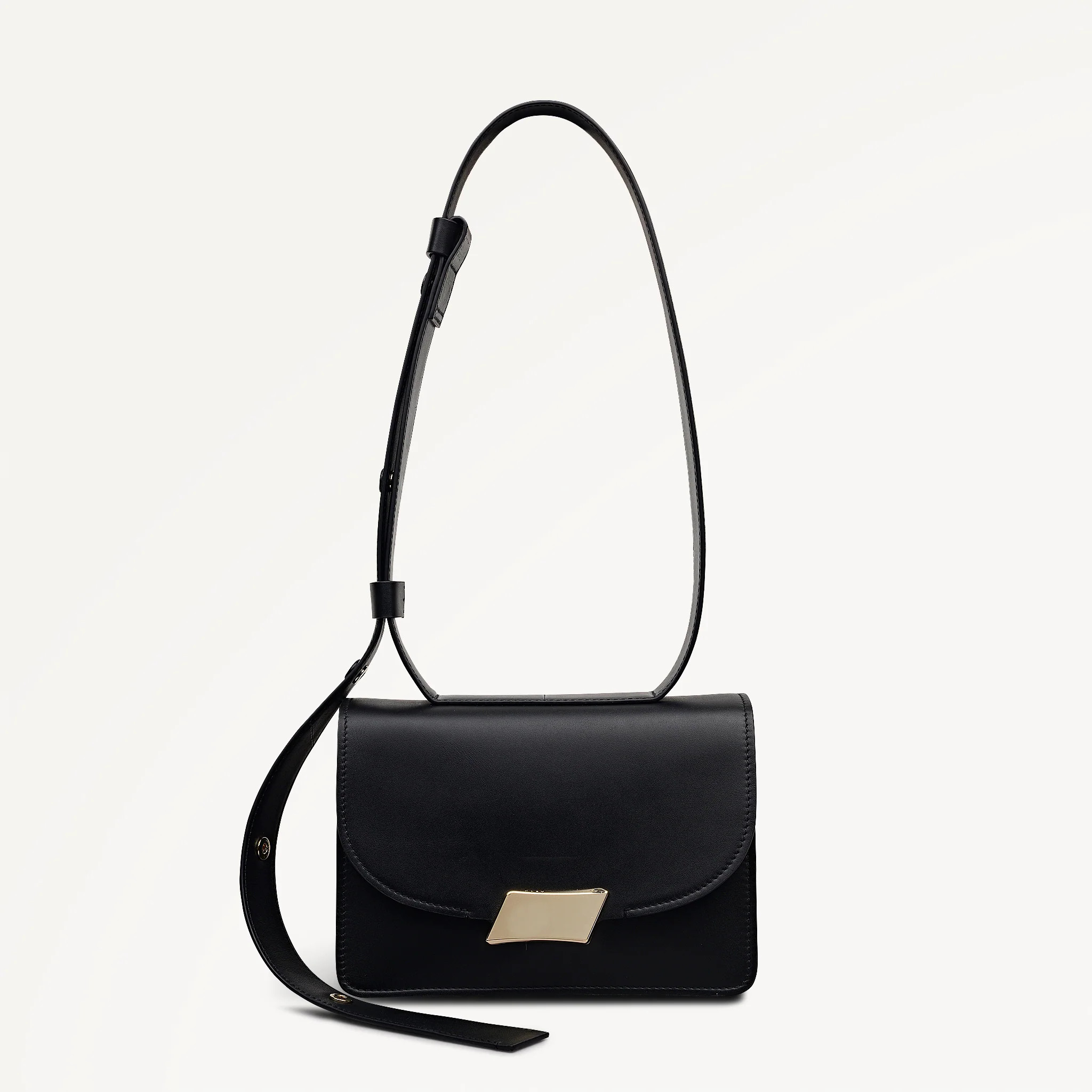 Black Small Flapover Shoulder | The Belsize AW25 | Radley London | Radley London US