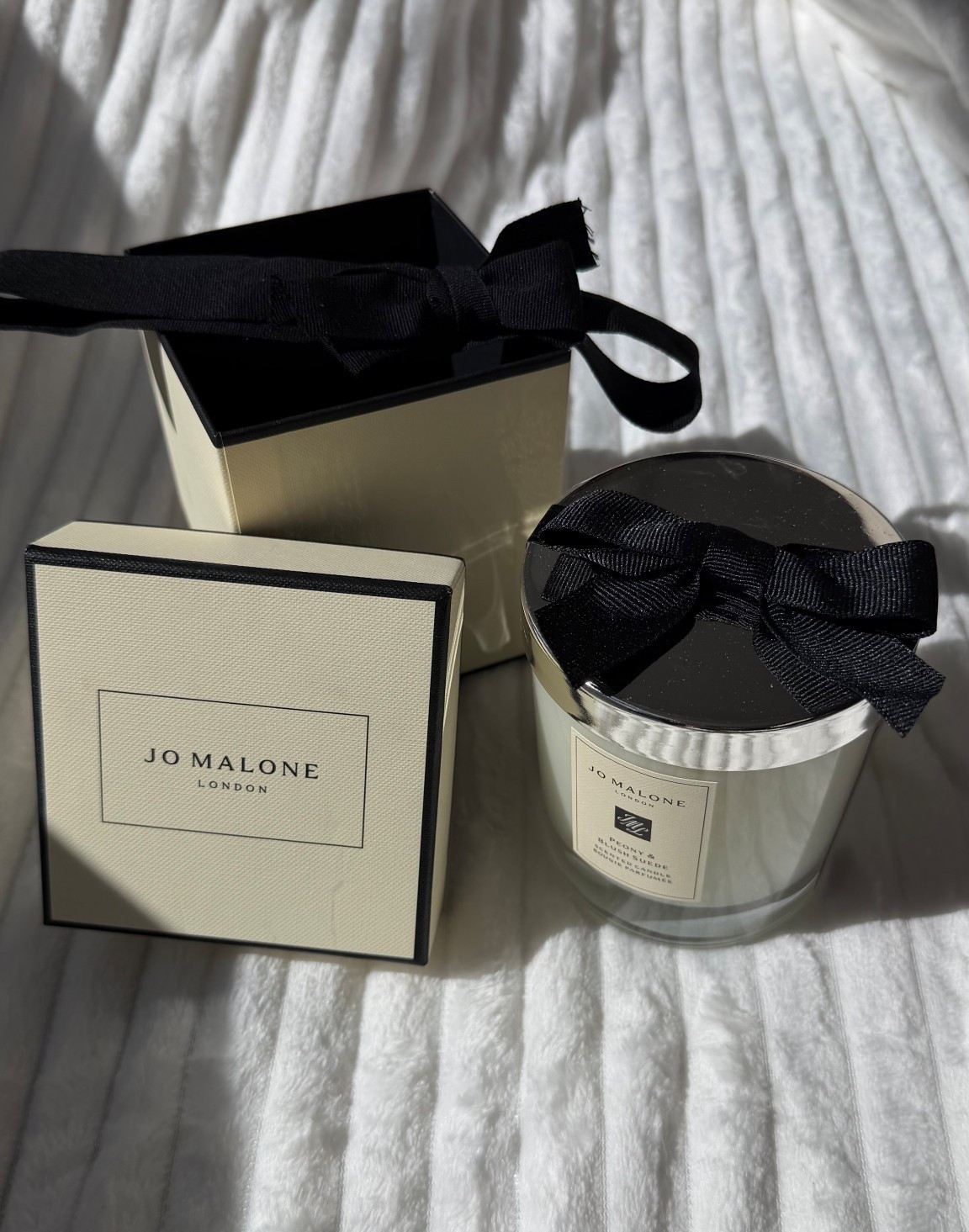 candles make the best gift - jo malone smells amazing and looks like decor

#LTKGiftGuide #LTKHoliday #LTKSeasonal