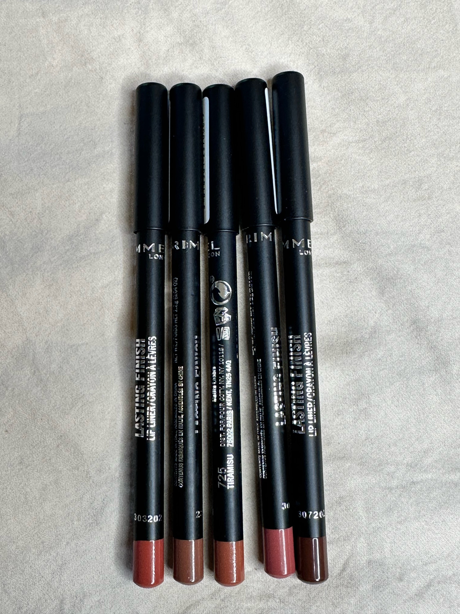 Lip liner, lip pencil, everyday make up, daily make up, make up, glowy make up, lip gloss, Rimmel, NYX, Charlotte Tilbury, Look Fantastic, Beauty Pie, Cult Beauty

#LTKbeauty #LTKeurope #LTKSeasonal