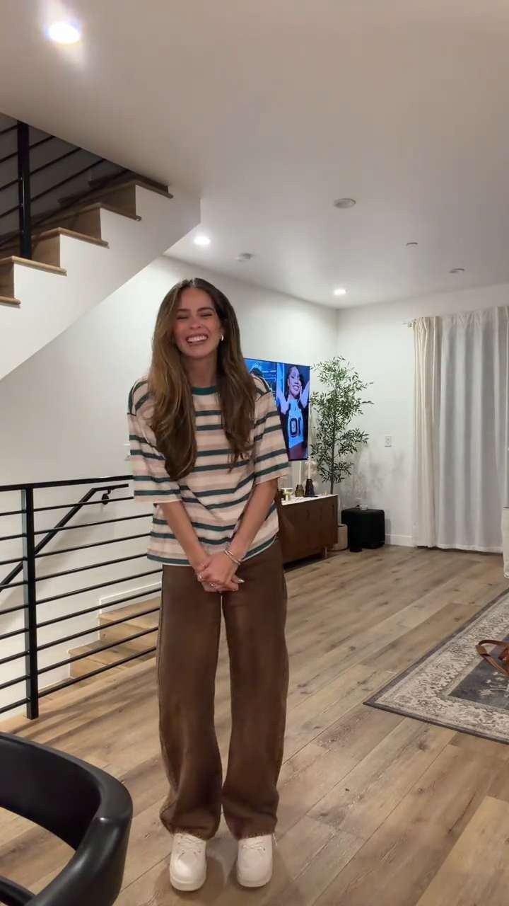 Is it giving cool girl that watched sports? 

 