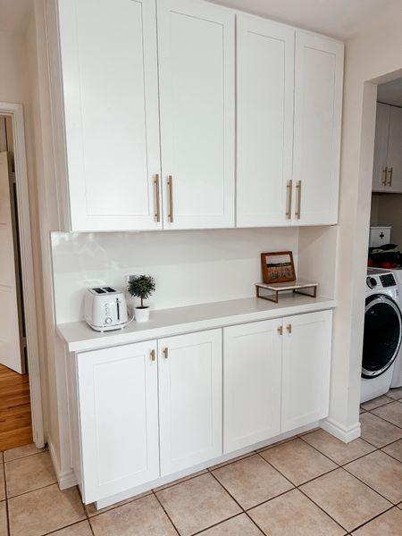 Kitchen Remodel • white kitchen, traditional kitchen, modern traditional style, kitchen decor, Amazon finds  

#LTKhome
