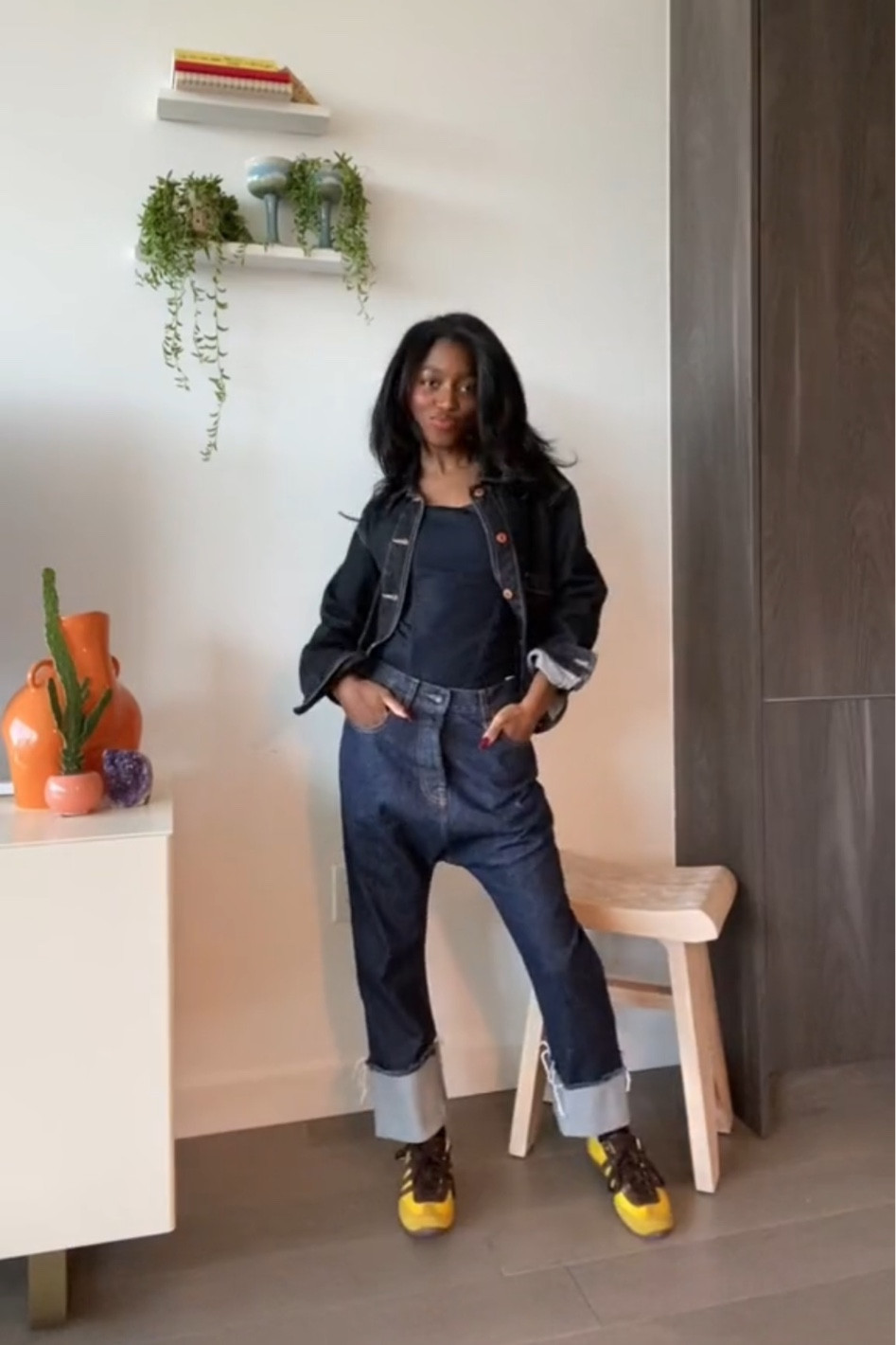 The dropped crotch on these jeans are everything 😌✨🖤

#LTKfit #LTKstyletip #LTKSeasonal