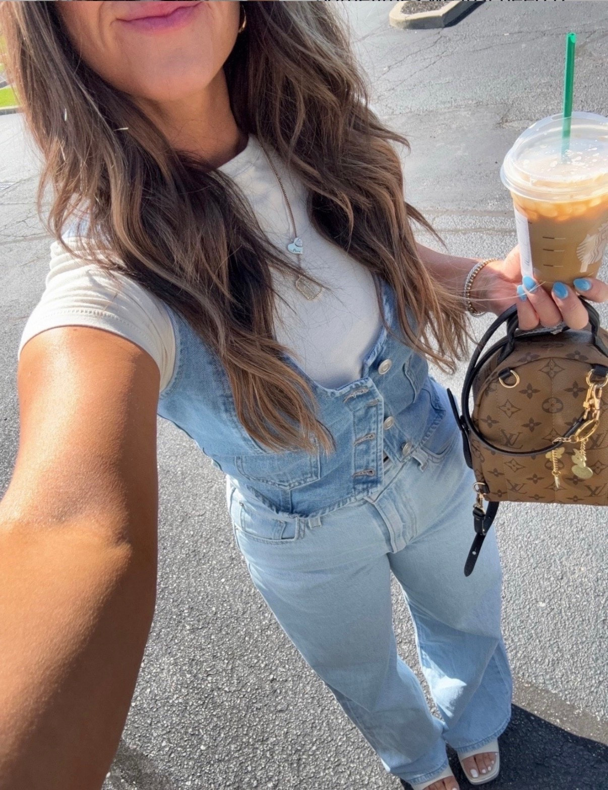 Sometimes we just need a denim on denim moment ✨

#LTKootd #LTKgrwm #LTKSeasonal