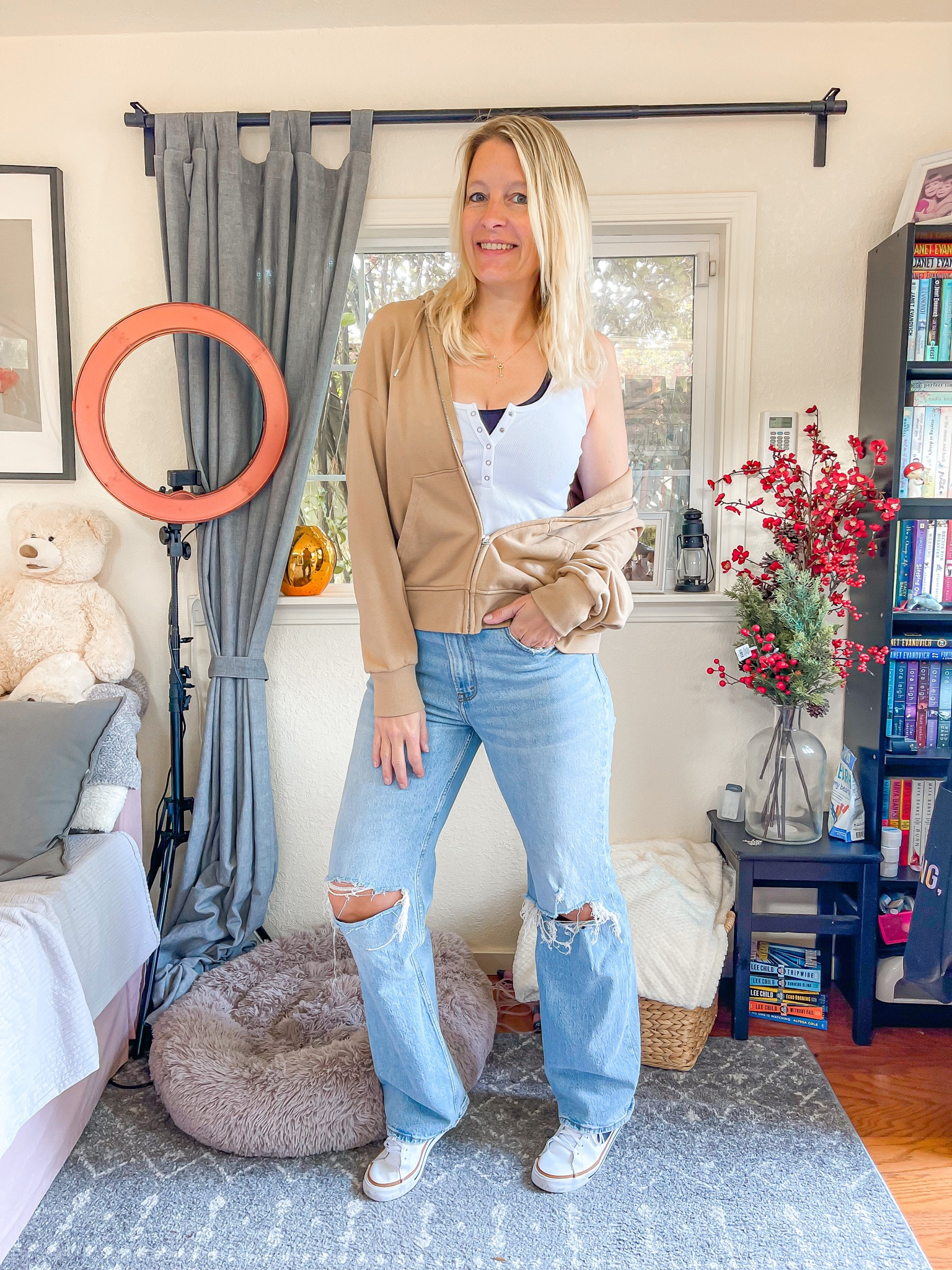 Casual look 
everything is tts 



#LTKSale #LTKstyletip #LTKover40