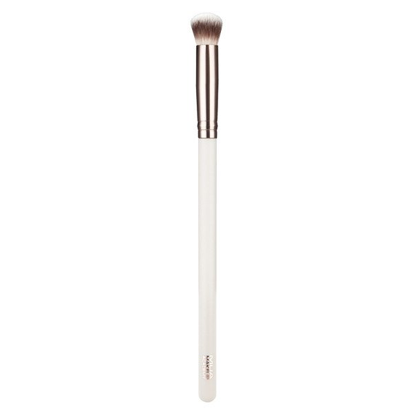 MUA Dense Fluffy Blending Brush | Superdrug