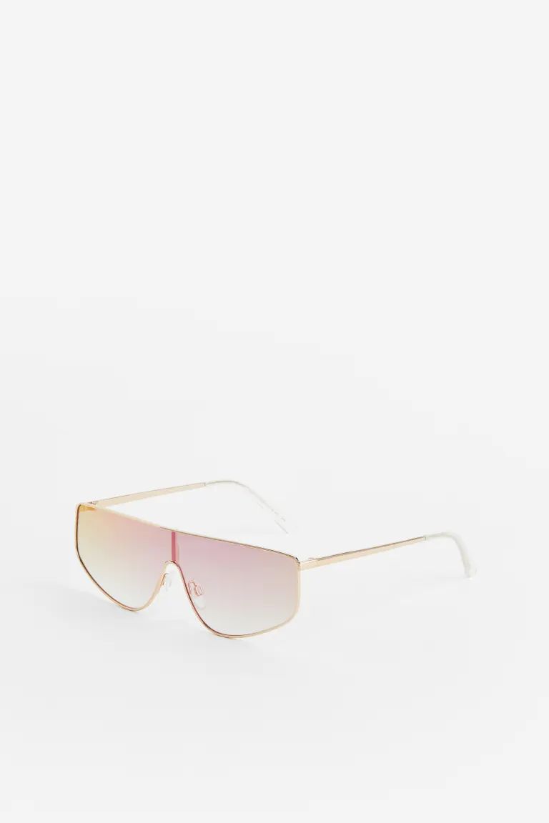 Sporty Sunglasses | H&M (US + CA)