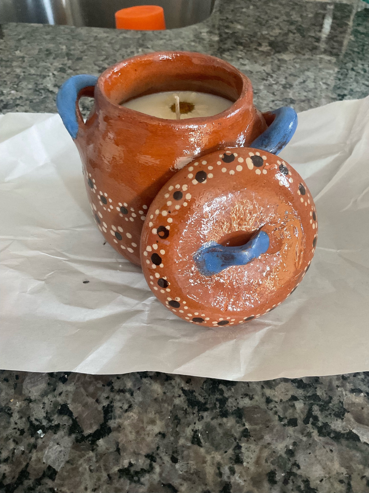 farmers market find🏺
linked similar!