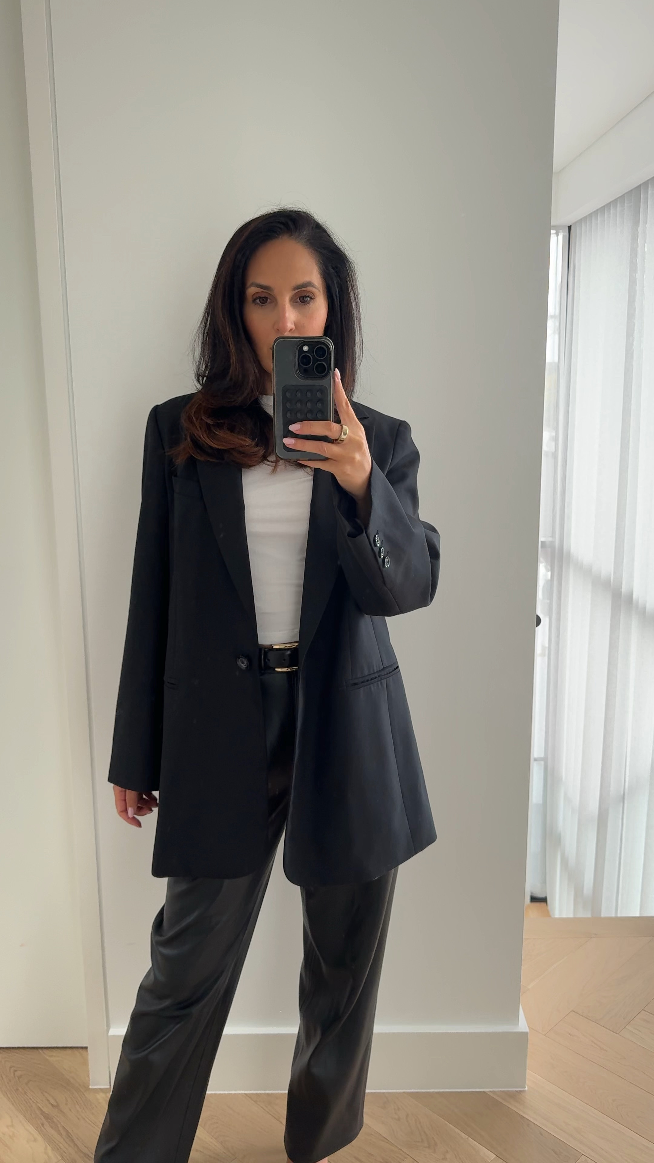 My outfit for the last workshop. It’s giving glam power fit with relaxed t-shirt 

#LTKaustralia