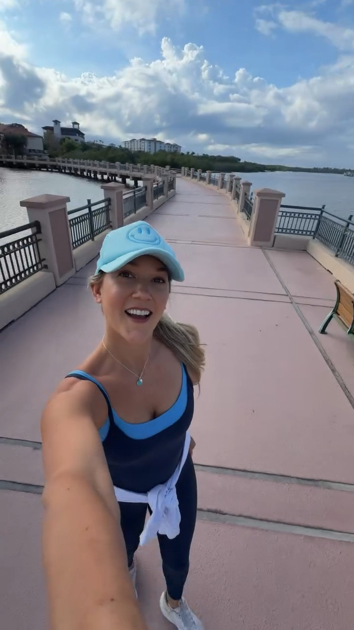 Movement & good energy! WHAT MOVEMENT ARE YOU GETTINGIN TODAY?! @lululemon 

#LTKfitnessgoals #LTKootd #LTKActive