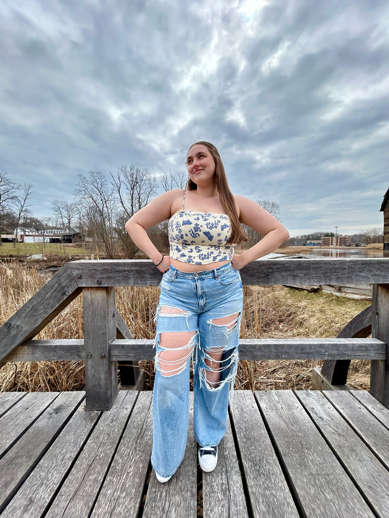 corset cami & baggy wide leg jeans, american eagle jeans, spring fashion inspo 

#LTKunder50 #LTKunder100 #LTKSeasonal