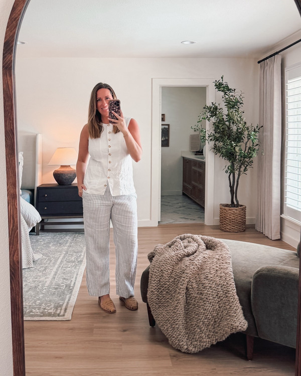Summer outfit + a little bedroom peek I’ve been reaching for this Quince linen…