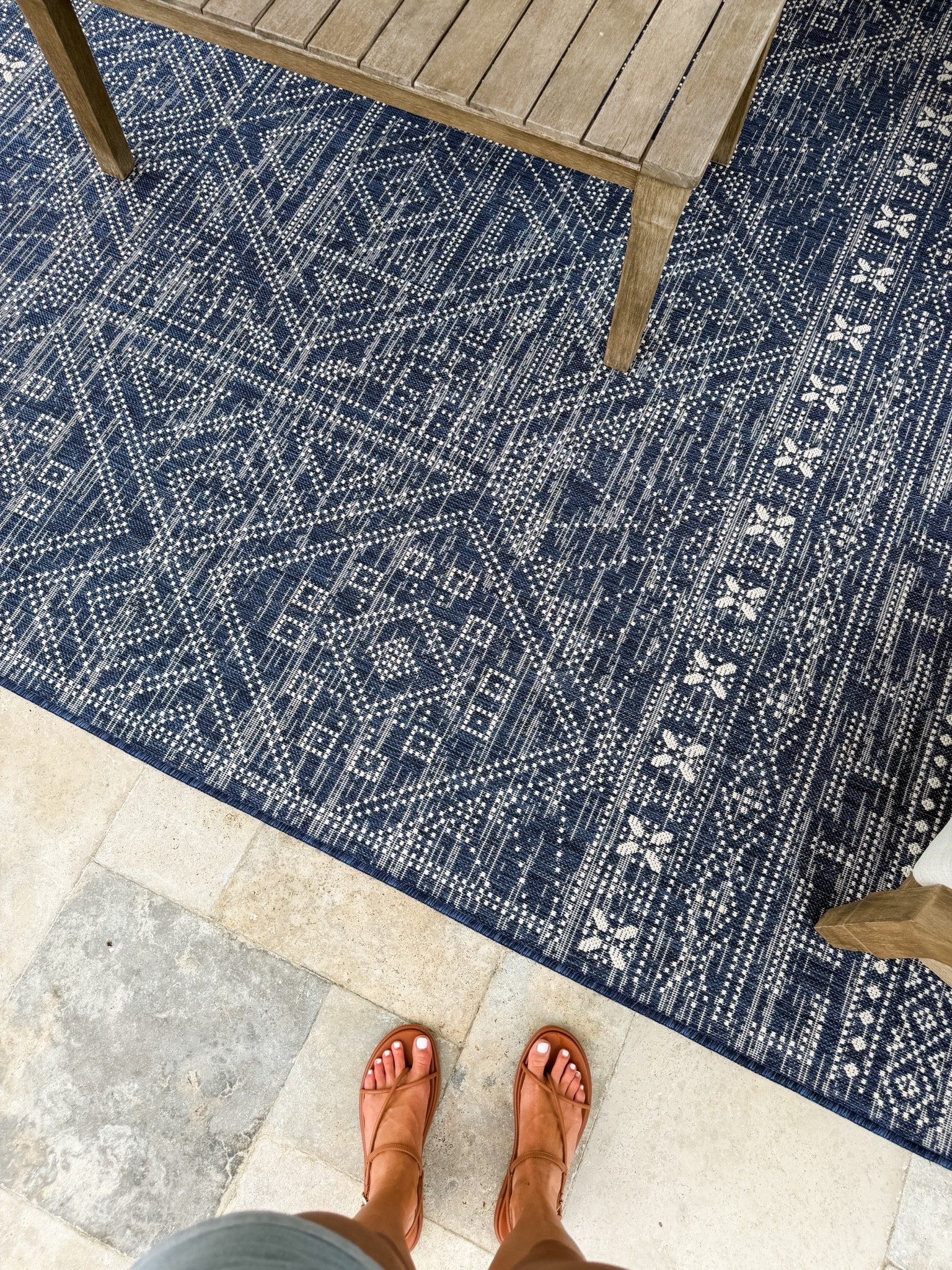 Grabbed this outdoor rug that is identical to Pottery Barn for a fraction of the cost!

#LTKSeasonal #LTKHome