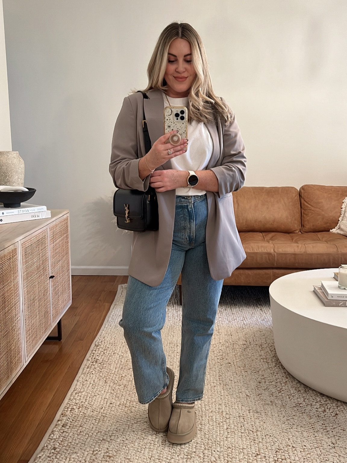 UGG Tazz Outfit Idea // ugg outfit, ugg tazz outfit, ugg tazz mustard seed, ugg tazz slippers, ugg Tasman outfit, ugg slippers, fall outfits, casual fall outfit

#LTKstyletip #LTKSeasonal #LTKshoecrush