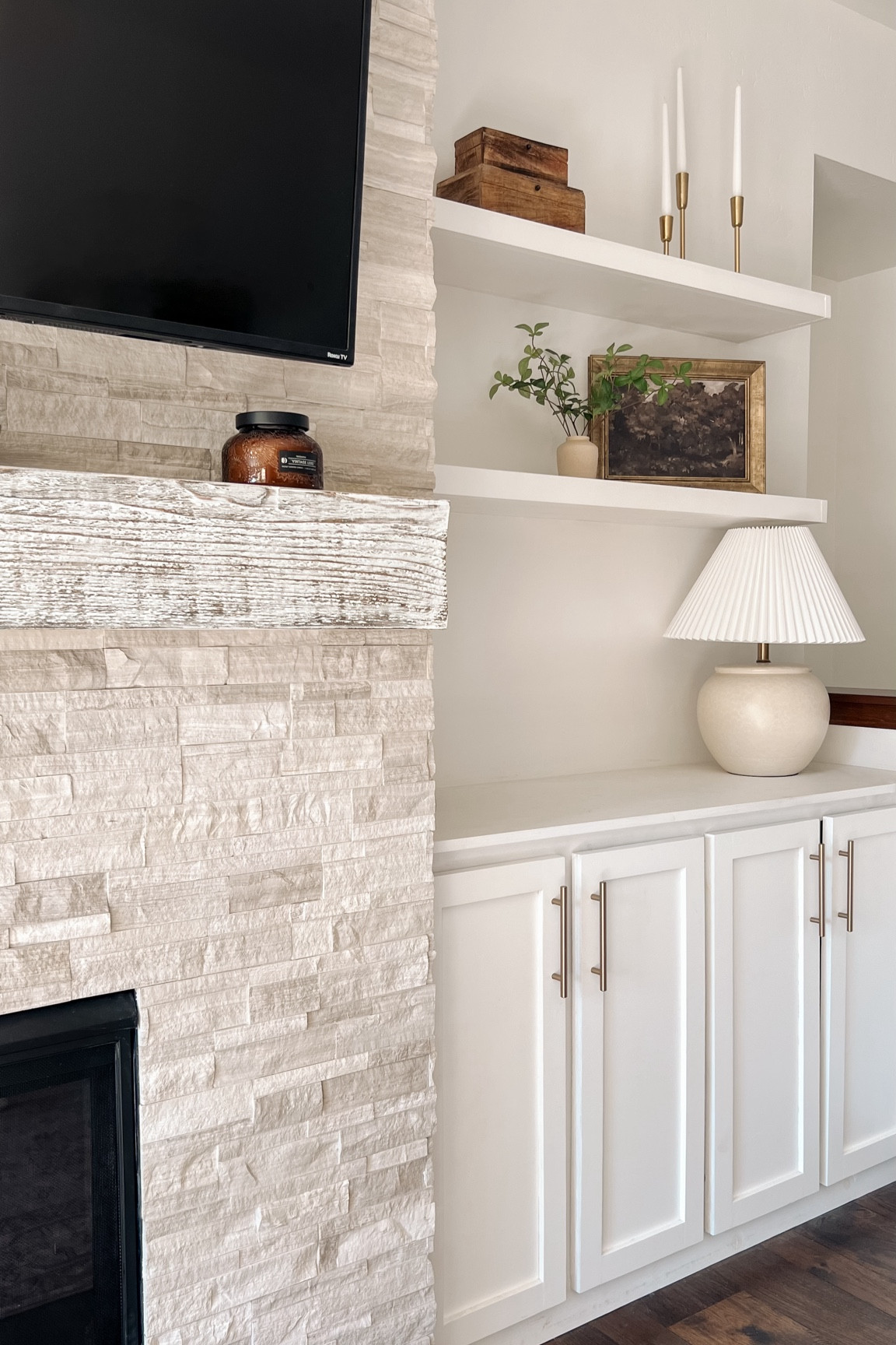 One of my favorite spots in our house 😍

Built in shelf decor

#LTKSpringSale #LTKhome #LTKfindsunder100